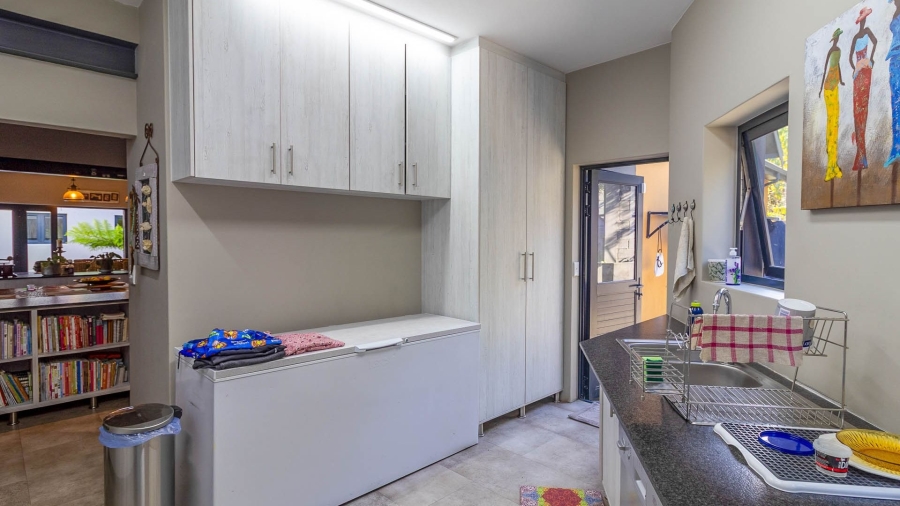 9 Bedroom Property for Sale in Onrus Western Cape
